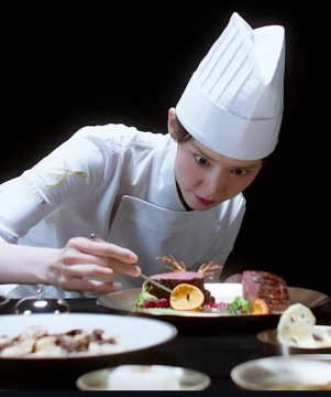 Cuplikan trailer film Drakor Bon Appetit Your Majesty. [Instagram]